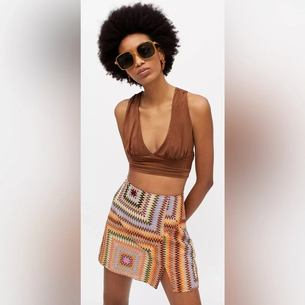 UO Paradise Printed Notched Mini Skirt Small - Picture 1 of 10